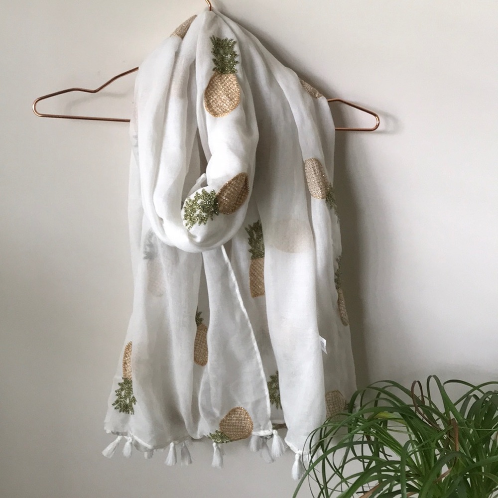 pineapple scarf